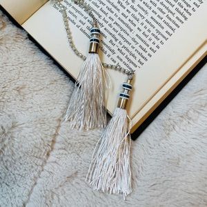 NWOT LOFT beaded tassel necklace cream and gold